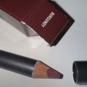 MAC Lip Liner in Burgundy - Full Size - NEW